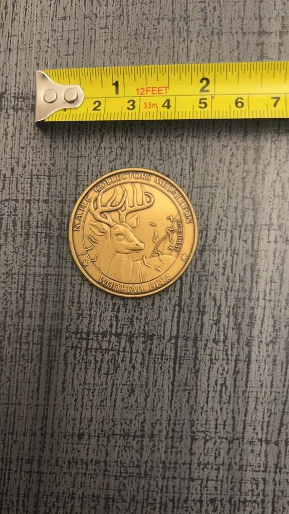 North American Hunting Club Collectors Medallion Series 01 - Whitetail Deer